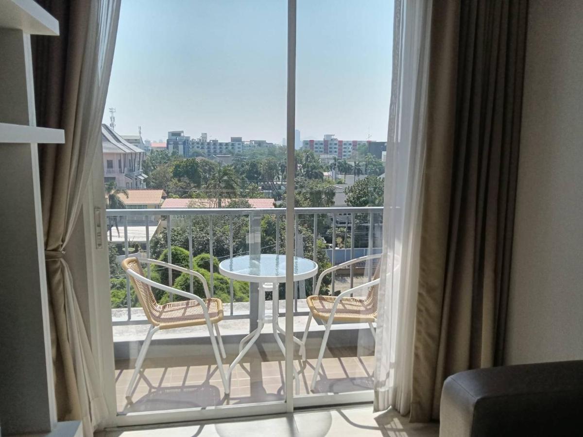 شقة Fluffy Bed And Seaview @Bangsaen المظهر الخارجي الصورة
